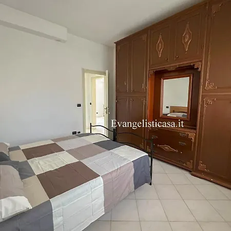 90 Igea Marina Quadrilocale بيت للعطل *